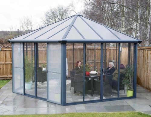 Garda enclosed gazebo