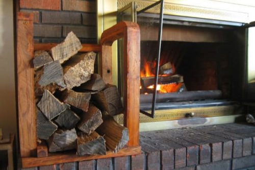 Compact firewood storage rack