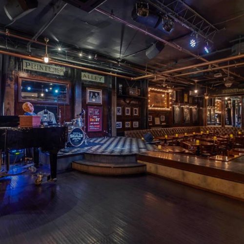 Best restaurant in Nashville with live music - Skull's Rainbow Room