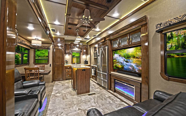 Luxury Fifth Wheel Campers